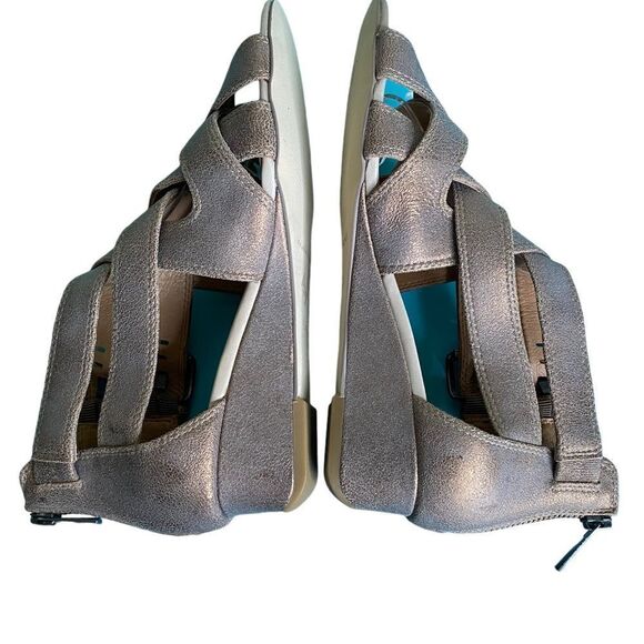 Donald Pliner Valencia Buckle Detail Woven Cage Wedge Sandal Kidskin Leather New - Picture 6 of 16